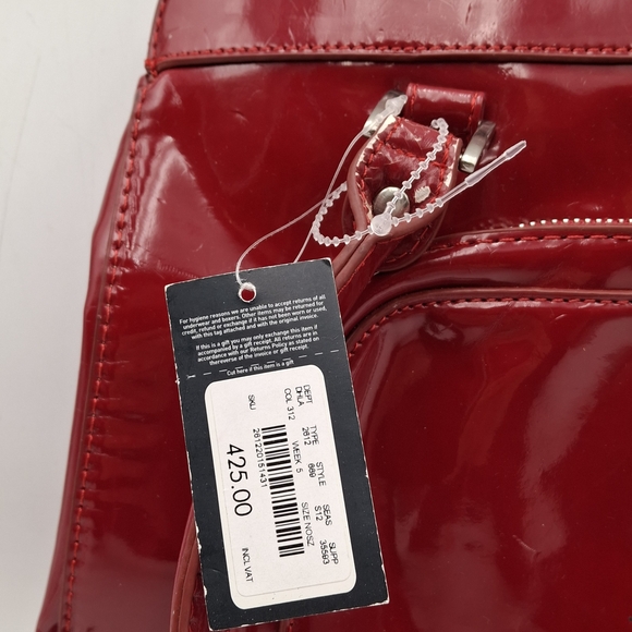 Daniel Hechter Designer Red Leather Purse - Slight Leather Chipping - Picture 3 of 11